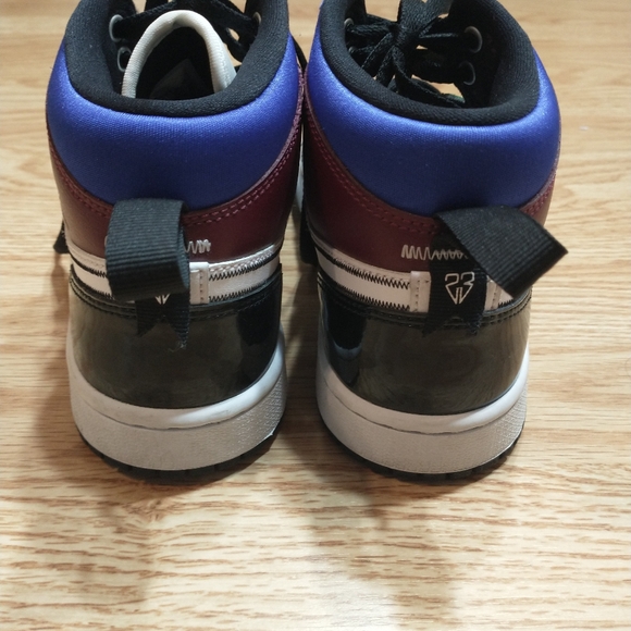 Size 8- Jordan 1 Mid SE Black/Multicolor/White 2020 Excellent Condition - Picture 3 of 12